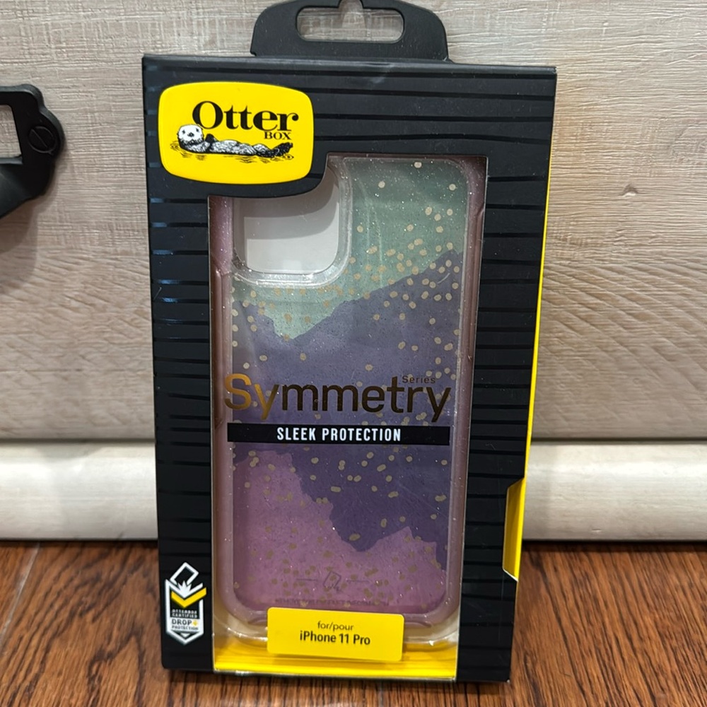 Otterbox Symmetry IPhone 11 Pro case EUC with box pink, purple, green sparkle